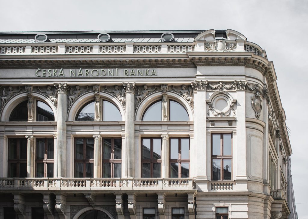 a large building with many windows